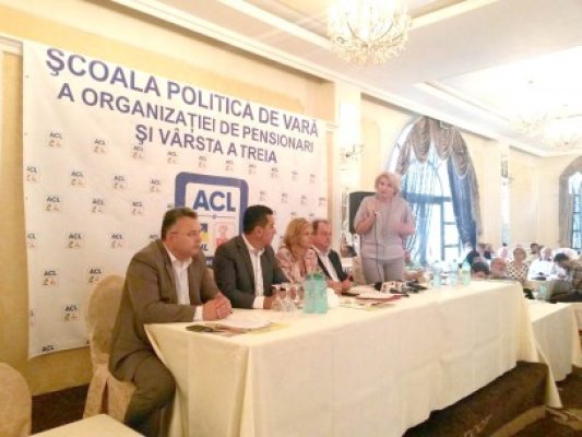 Blaga, la şcoala de vară a pensionarilor PDL: 